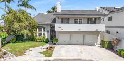 17182 Hillside Circle, Huntington Beach