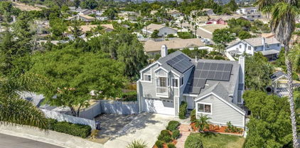 9818 Ivy St, Spring Valley