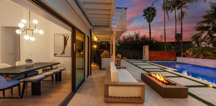 1368 Hymettus Avenue, Encinitas