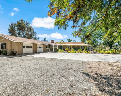 39980 Via Fernando, Temecula