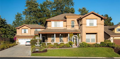 1045 Inverlochy Drive, Fallbrook