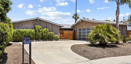 23441 Aetna Street, Woodland Hills