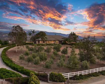 38470 Ave De La Bandolero, Temecula