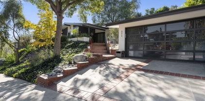 8670 Allenwood Road, Los Angeles