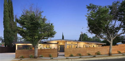 23616 Mariano Street, Woodland Hills