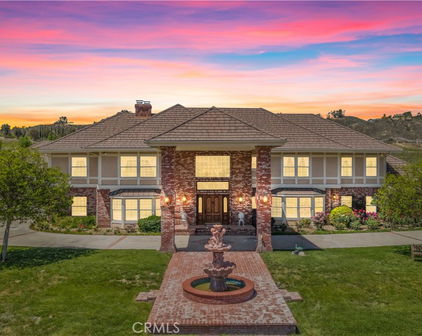 37028 De Portola Road, Temecula