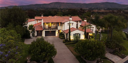 2535 Bronzewood Drive, Tustin