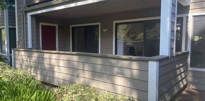 1091 Shadowridge Drive Unit 121, Vista