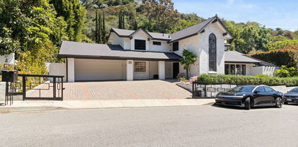 1060 Chantilly Road, Los Angeles