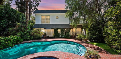 17034 Escalon Drive, Encino