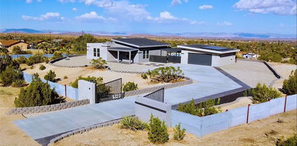 5323 Wallaby Street, Yucca Valley