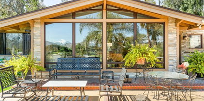5051 Victoria Avenue, Riverside