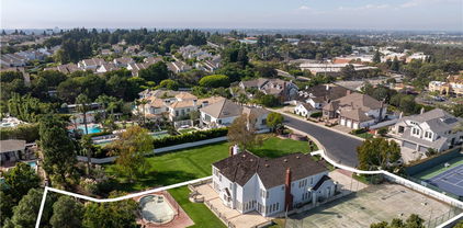 9 Leesbury Court, Newport Beach