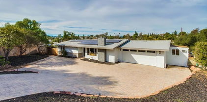 1728 E Mission Road, Fallbrook