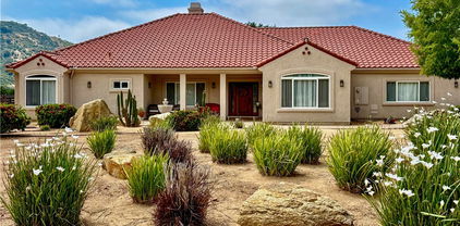10204 Mount Olympus Valley Road, Fallbrook