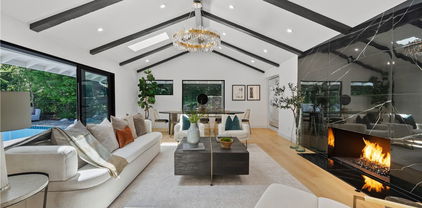 3985 Hampstead Road, La Canada Flintridge