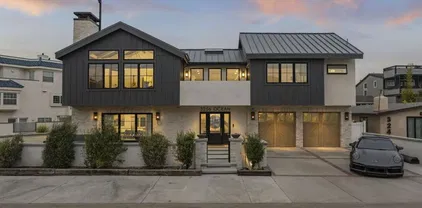 3256 Ocean Dr, Oxnard