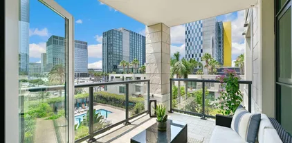 1199 Pacific Hwy Unit 404, Downtown