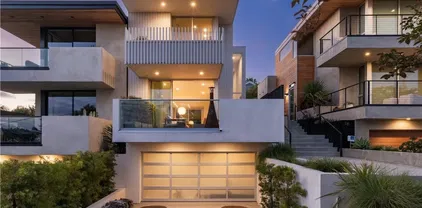 68 E F St, Encinitas