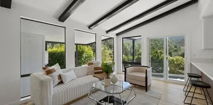 8975 Lawrence Welk Dr Unit 211, Escondido