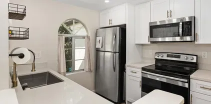 767 Eastshore Ter Unit 224, Chula Vista