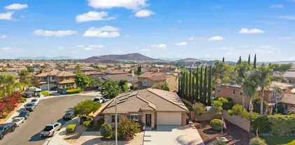 31557 Whitecrown Dr, Murrieta