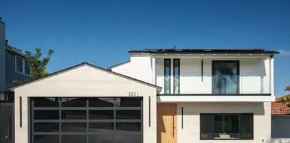 3231 Hawk St, Mission Hills