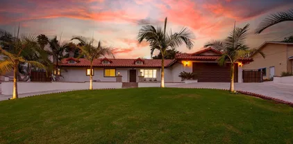 704 Matagual Dr, Vista