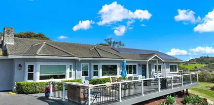 4710 Sleeping Indian Rd, Fallbrook