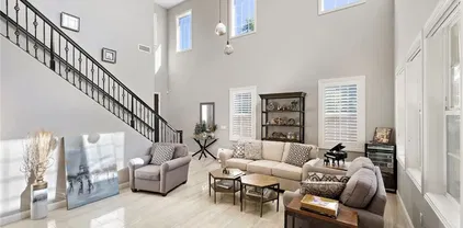 42 Castellana, Lake Forest