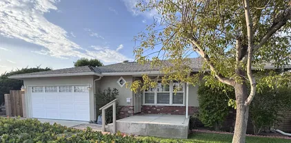 7310 Waite Dr, La Mesa