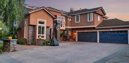 27020 Daisy Cir, Yorba Linda