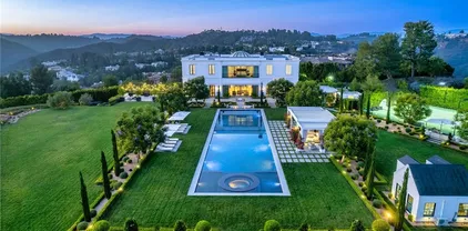2100 Stratford Cir, Los Angeles