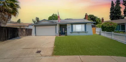 1763 Summer Place Dr, El Cajon