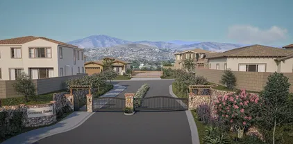 7790 La Mesa Summit Dr, La Mesa