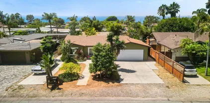 1080 Aloha Dr, Encinitas
