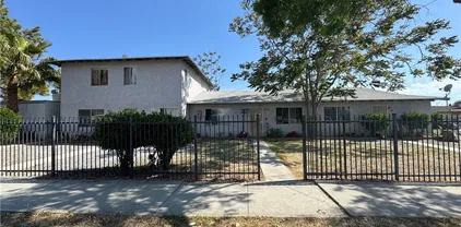 651 W Devonshire Ave, Hemet