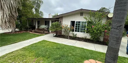 504 Burma Rd, Fallbrook