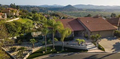 3933 Pinnacle Pl, Escondido