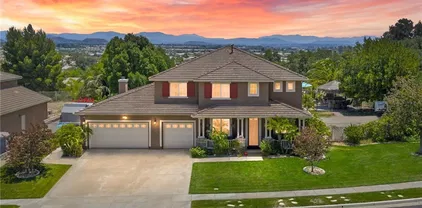 38236 Oak Bluff Ln, Murrieta