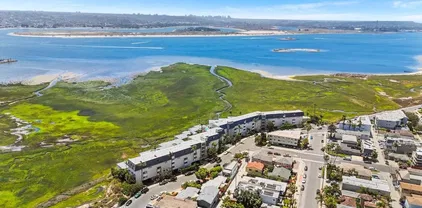 4007 Crown Point Dr Unit V15, Pacific Beach/Mission Beach