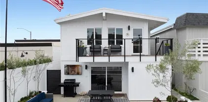 207 Colton St, Newport Beach