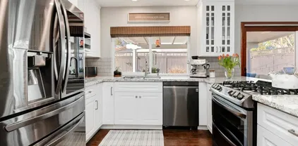 9947 Mesa Madera, Scripps Ranch