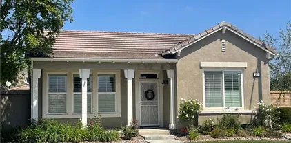 243 Firestone, Hemet