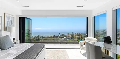 895 Quivera St, Laguna Beach