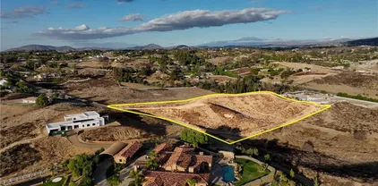 33319 Linda Rosea, Temecula
