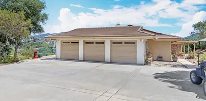 3176 Via Viejas, Alpine