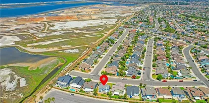 18202 Foss Ln, Huntington Beach