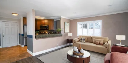 7405 Charmant Dr Unit 2214, University City/UTC