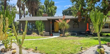 1105 W Highland Ave, Redlands